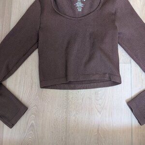 Cotton candy, brown cropped long sleeve.